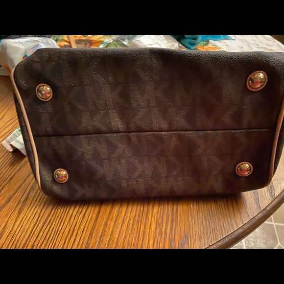 Michael Kors medium logo satchel - Picture 6 of 10